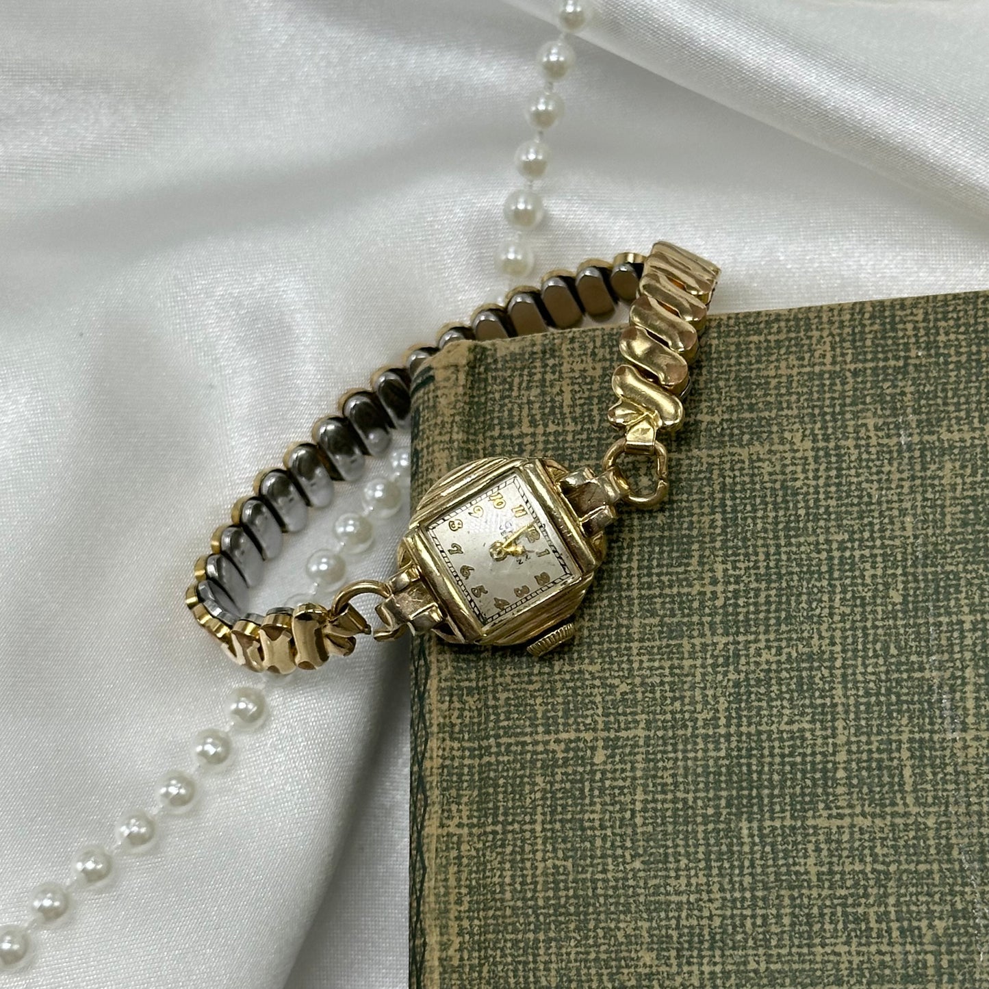1940's Gold Gruen Wind-Up Square Dial Watch