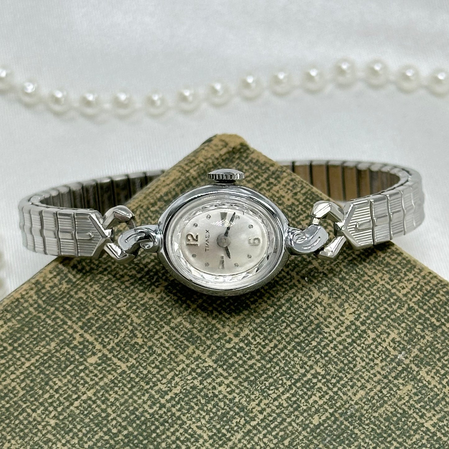 Diamanté Silver Vintage Wind-Up Timex Watch