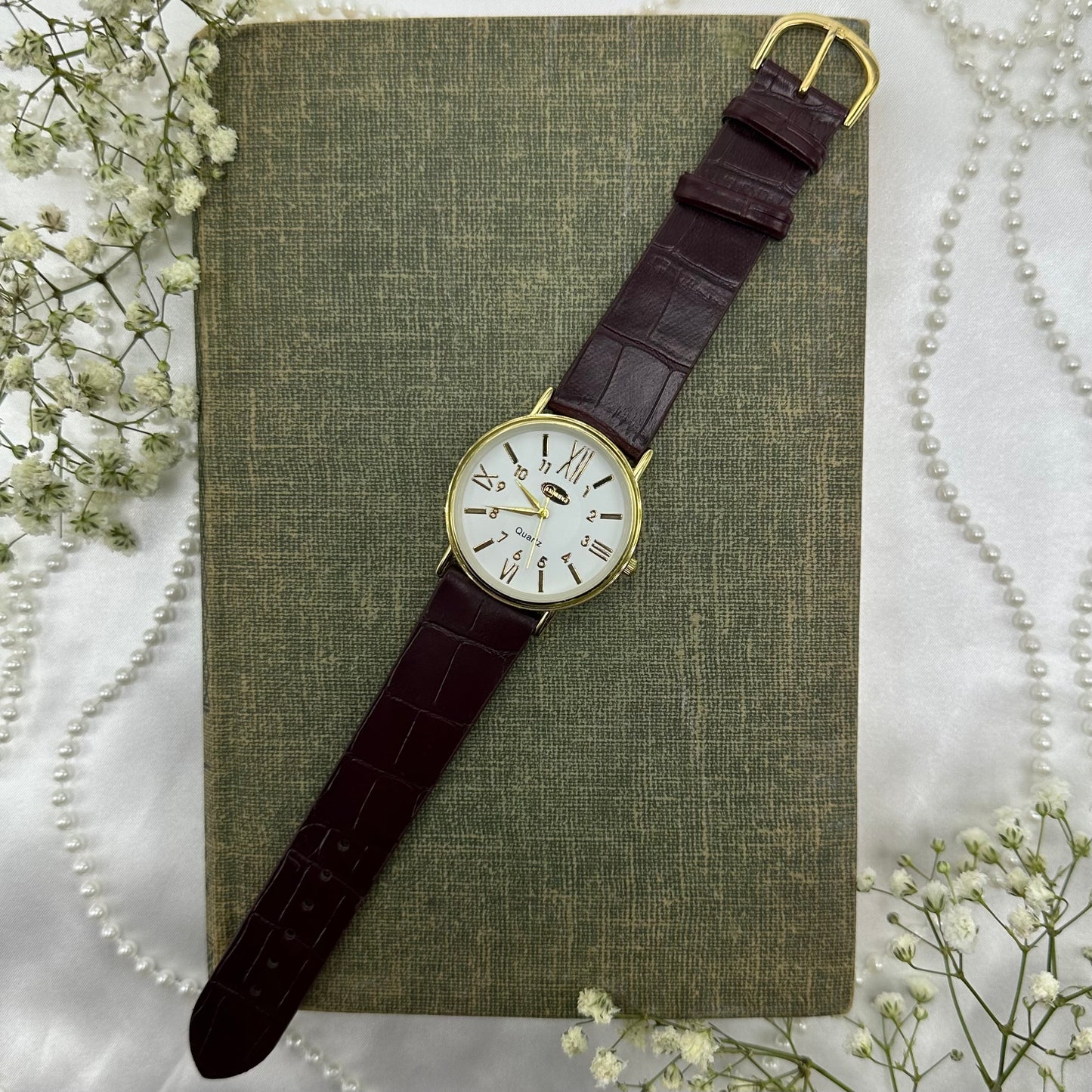 Classic Cambridge Round Dial Watch