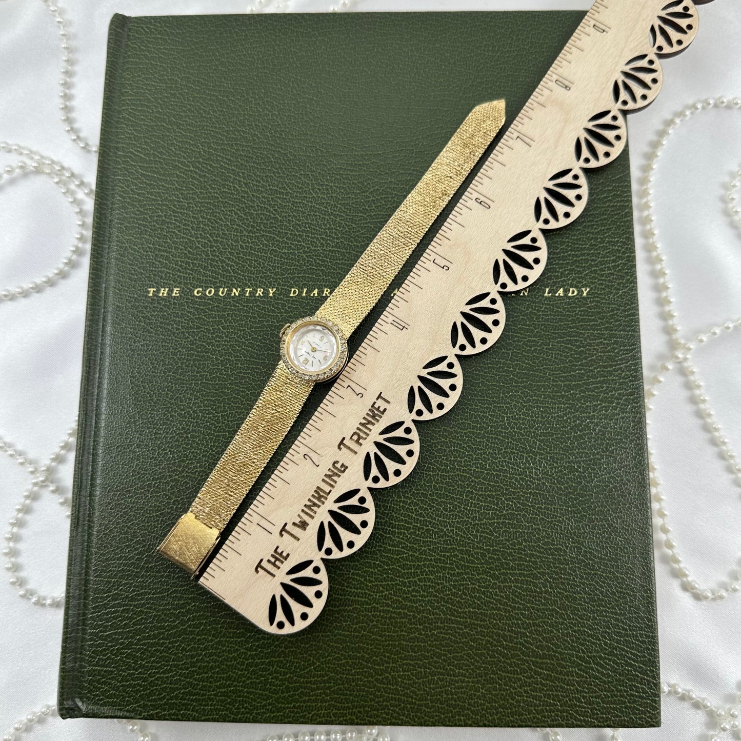 Diamanté Wind-Up 17 Jewels Round Dial Watch