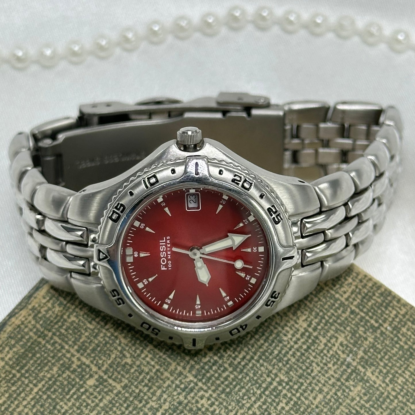 Red Dial Fossil Watch with Rotating Bezel