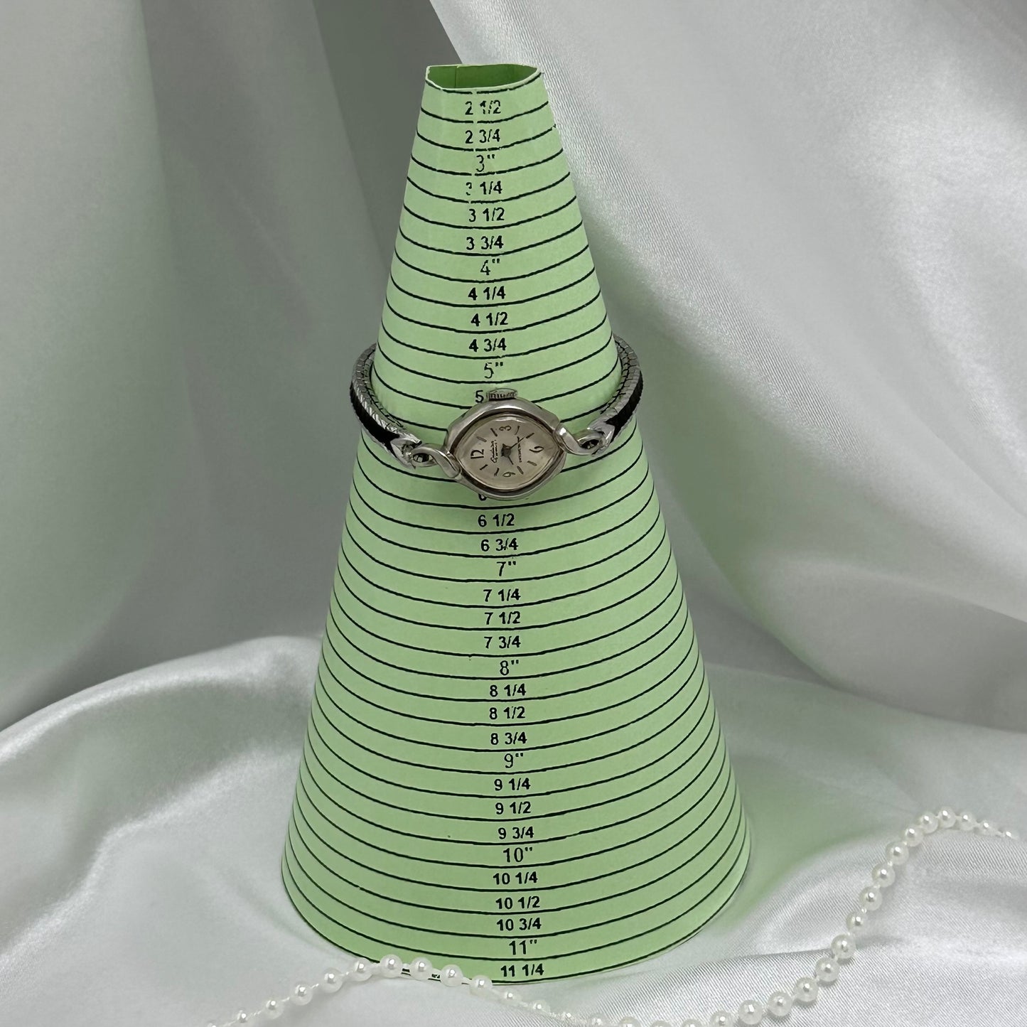 Dainty Vintage Silver Endura 17 Jewels Wind-Up Cocktail 1970's Watch with Black and Silver Band