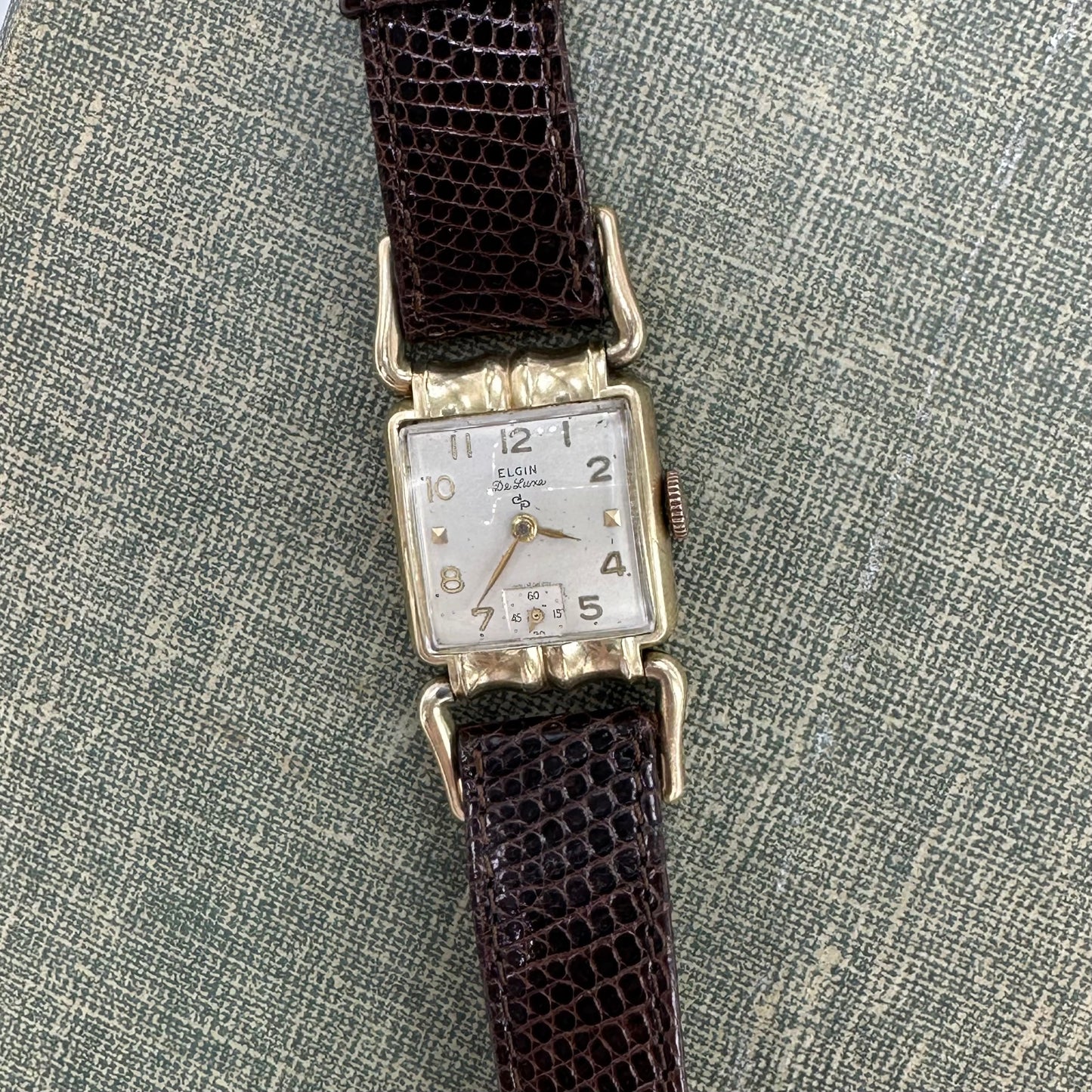 1951 Vintage 10k GF Wind-Up Elgin De Luxe Square Dial Watch
