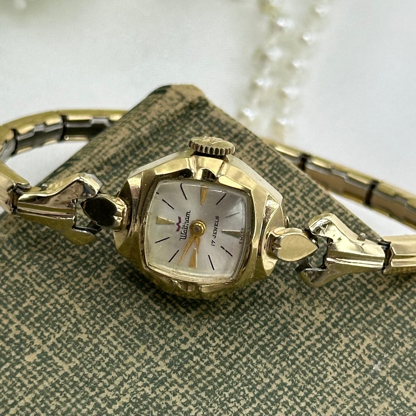 Vintage Waltham 17 Jewels Cocktail Watch