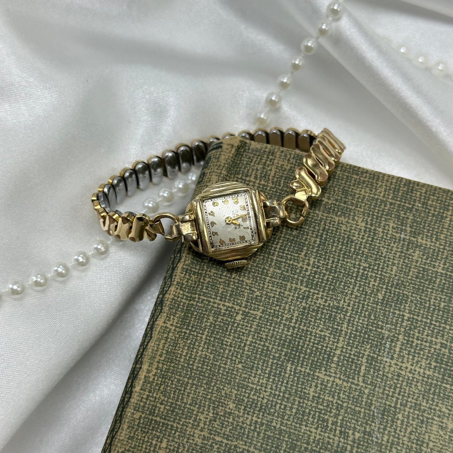1940's Gold Gruen Wind-Up Square Dial Watch