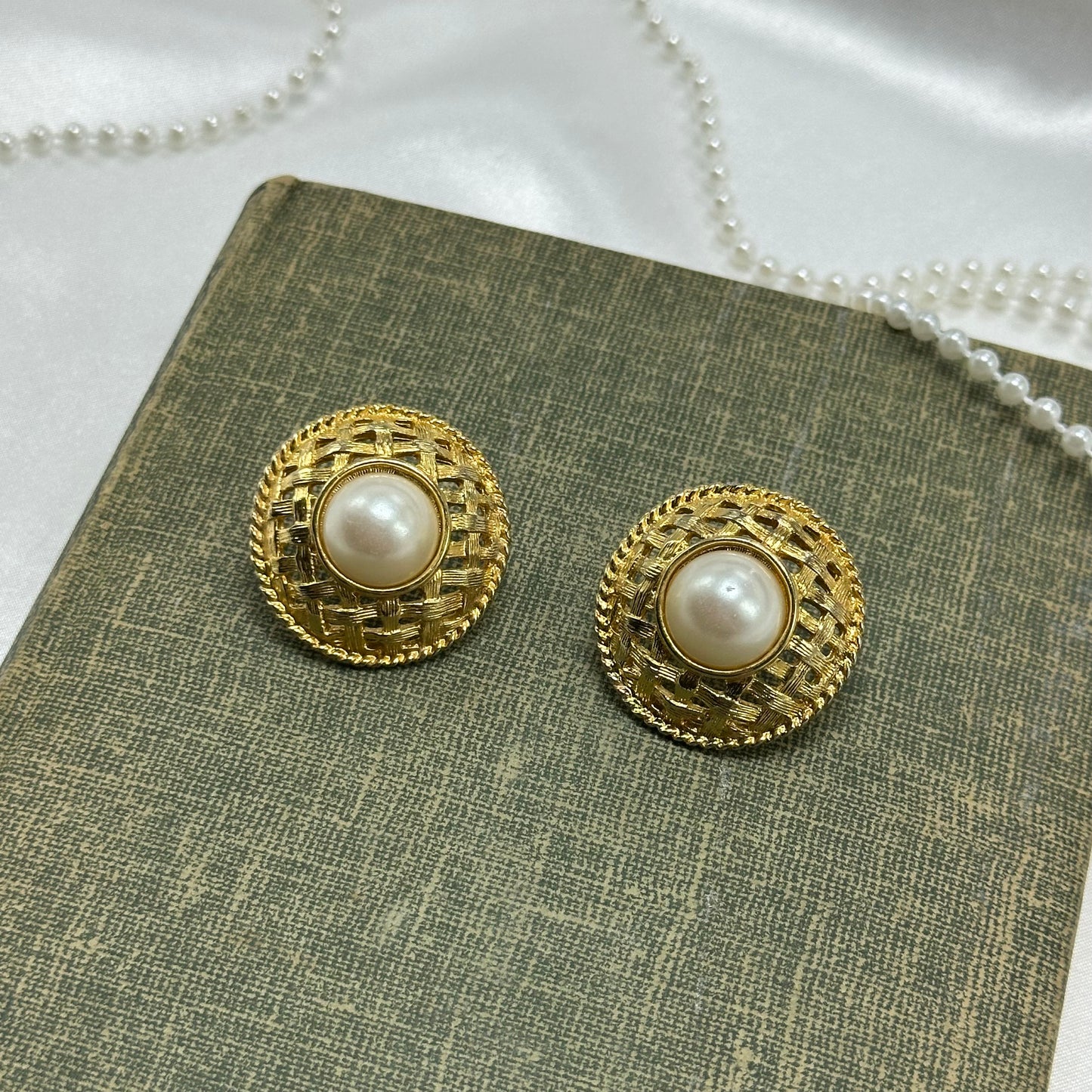 Vintage Gold Pearl Earrings