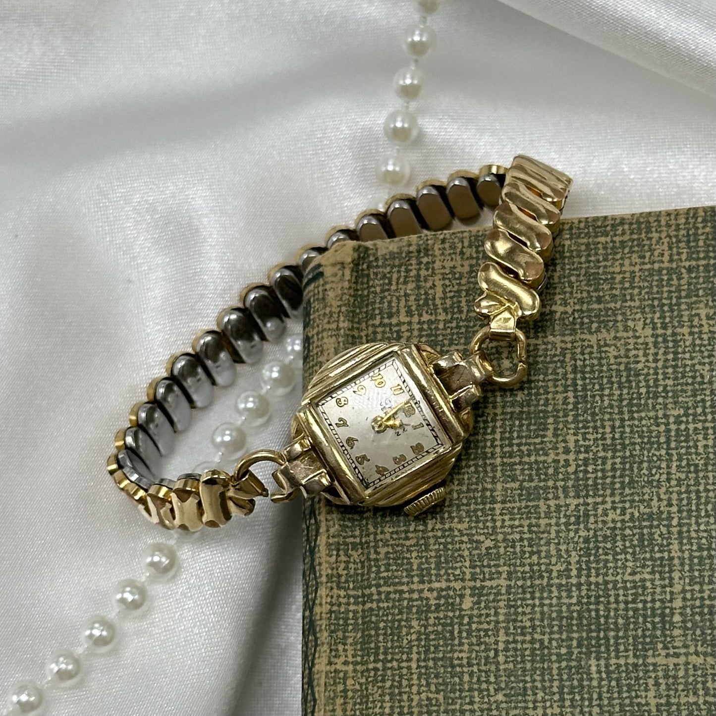 1940's Gold Gruen Wind-Up Square Dial Watch