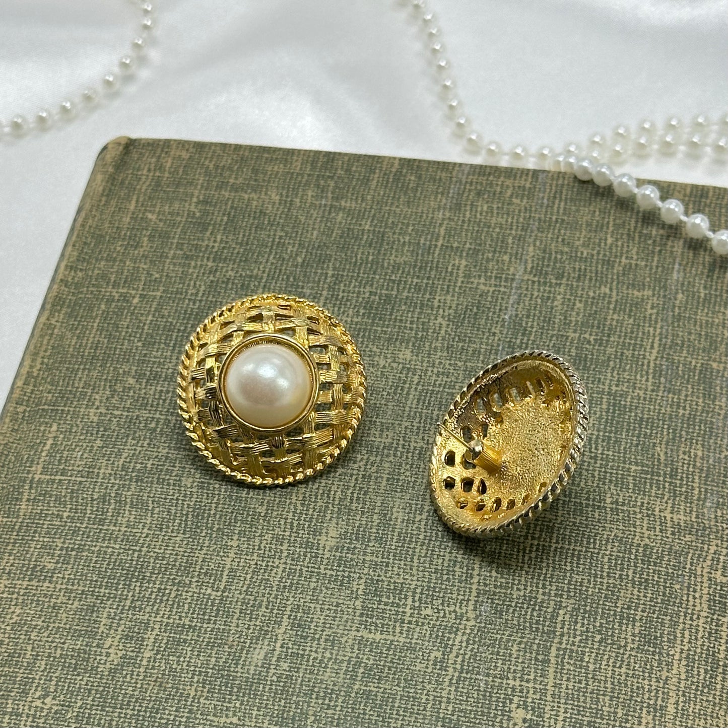 Vintage Gold Pearl Earrings