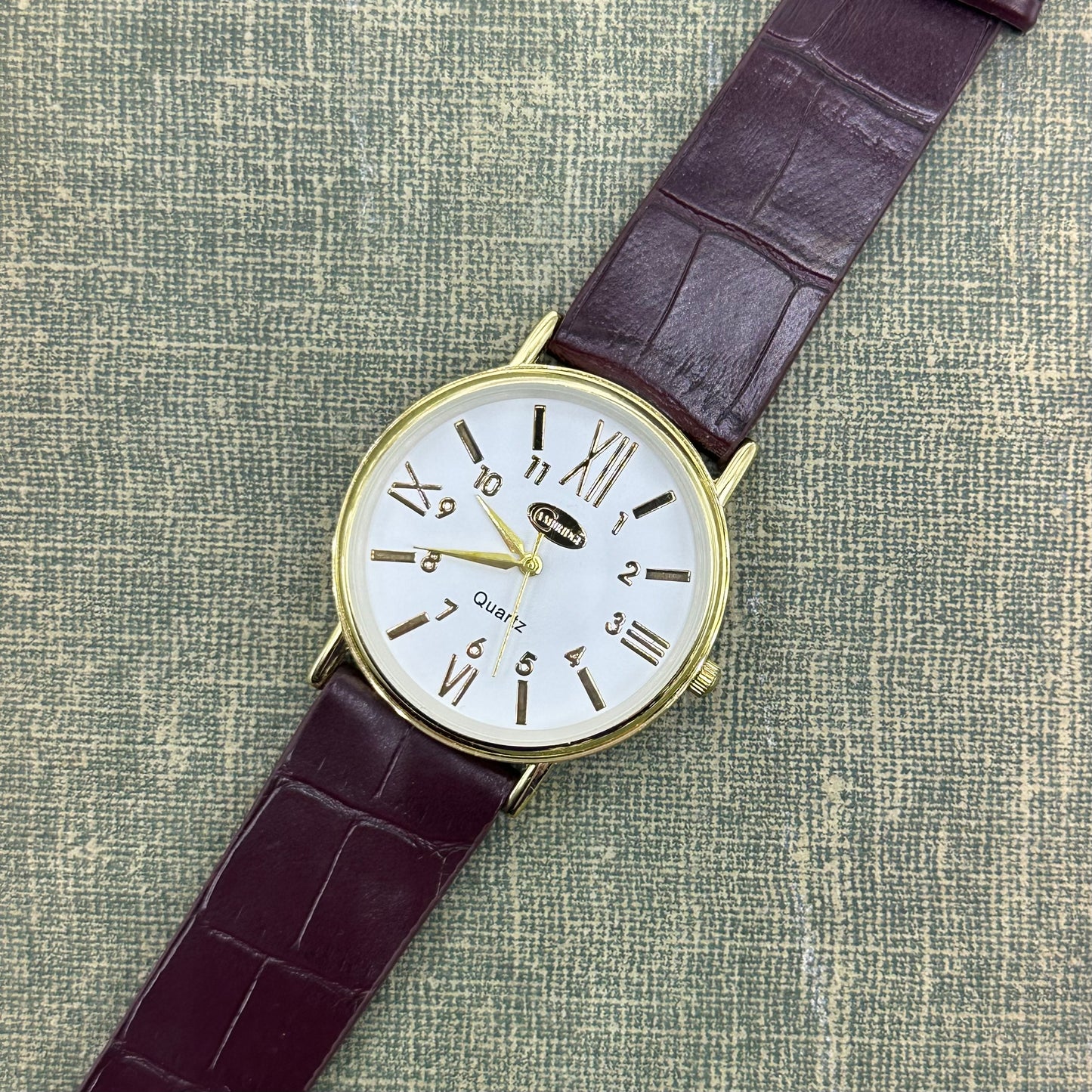 Classic Cambridge Round Dial Watch