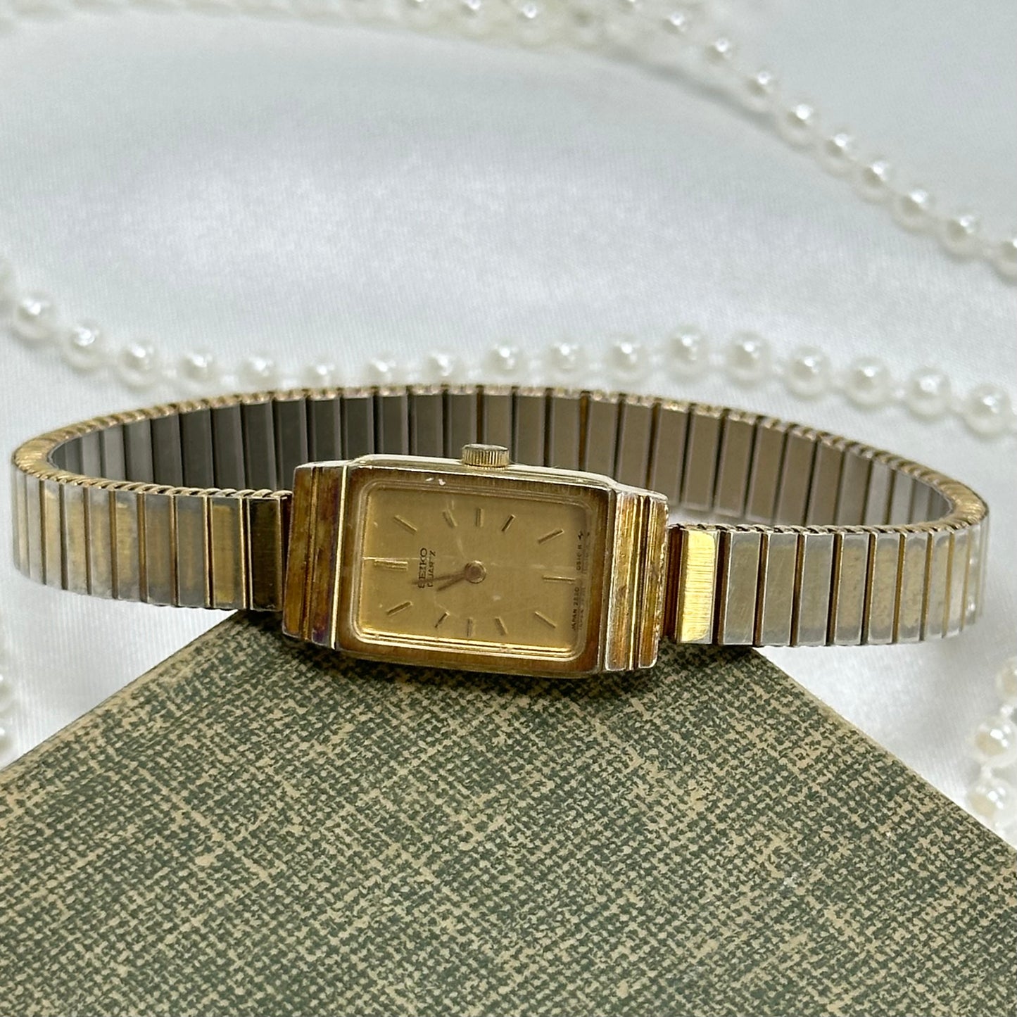 Vintage Gold Rectangle Dial Seiko Watch