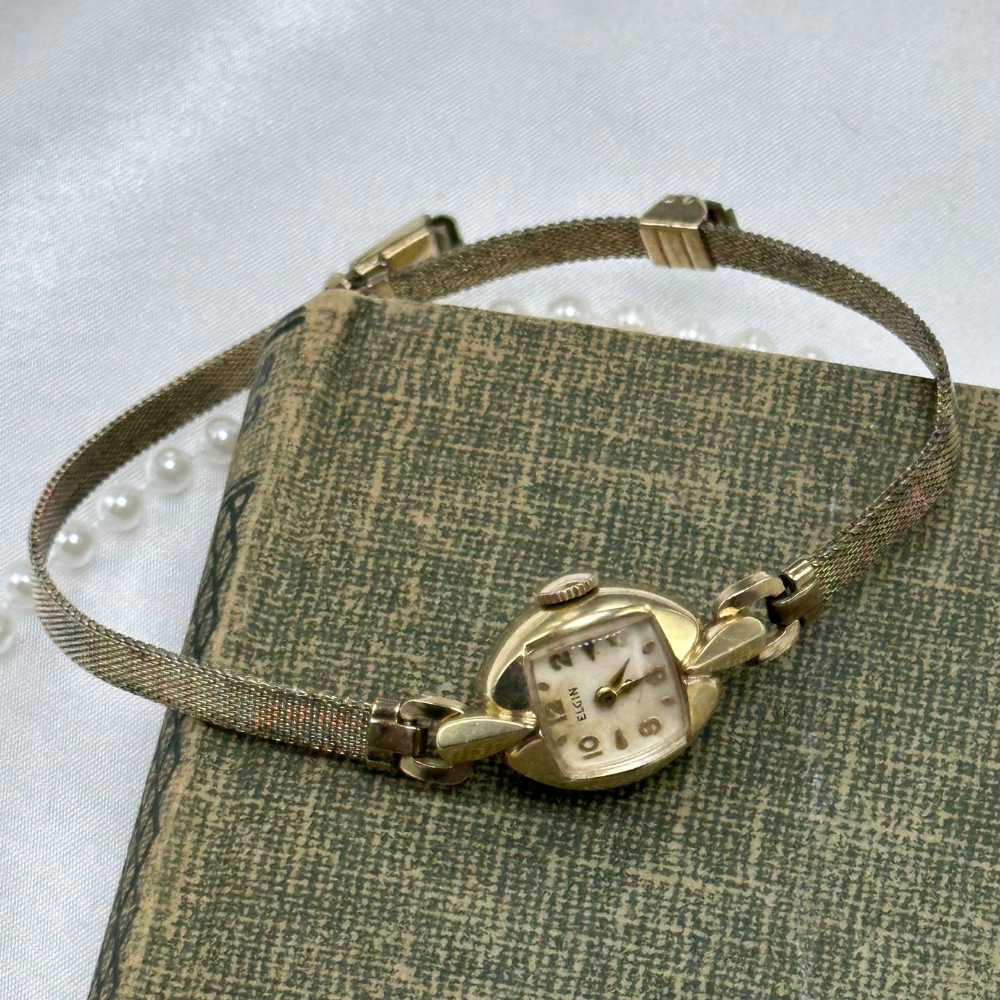 12K RGP Gold 1952 Elgin De Luxe Wind-Up Watch