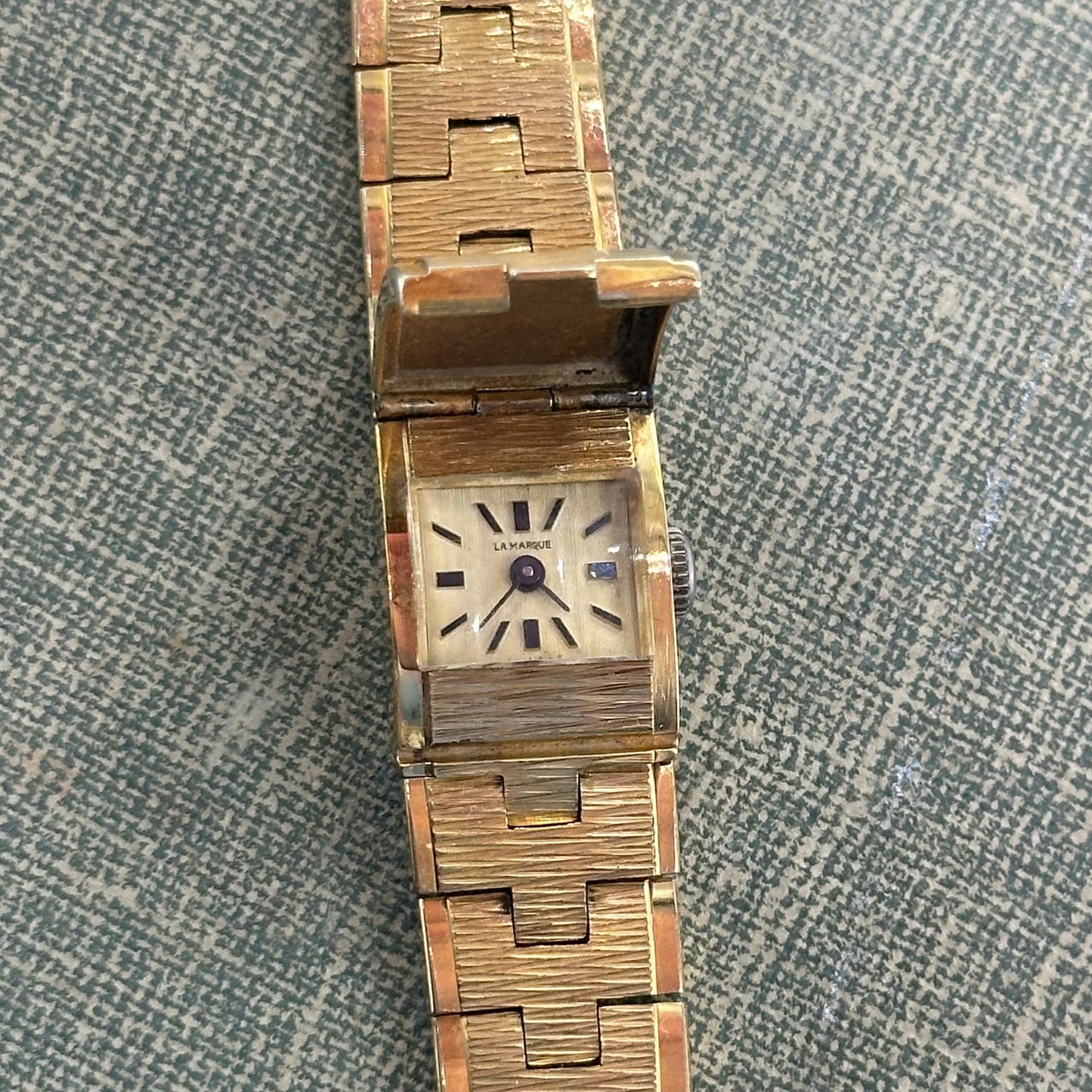 Vintage Gold La Marque Peek A Boo Watch