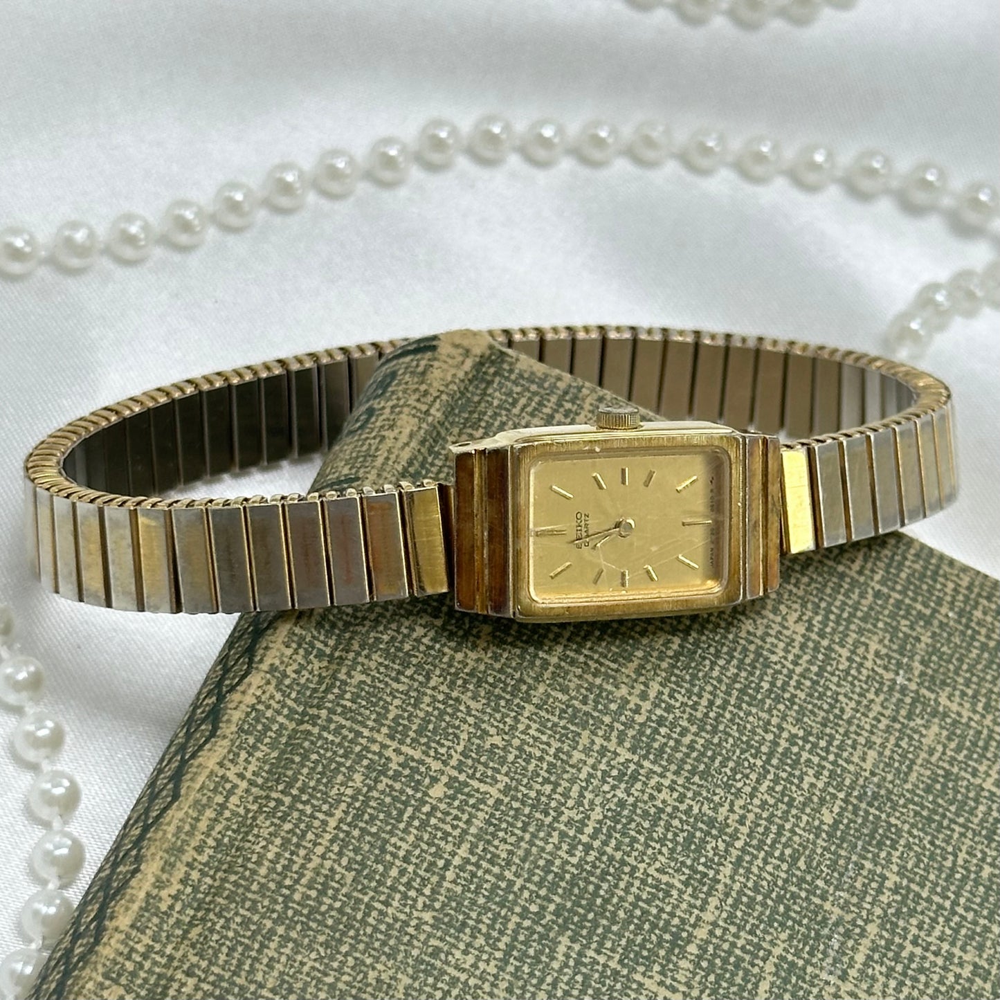 Vintage Gold Rectangle Dial Seiko Watch