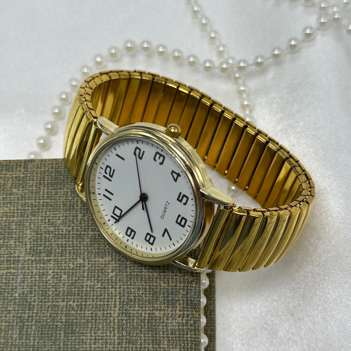 Classic Gold Round Dial Watch