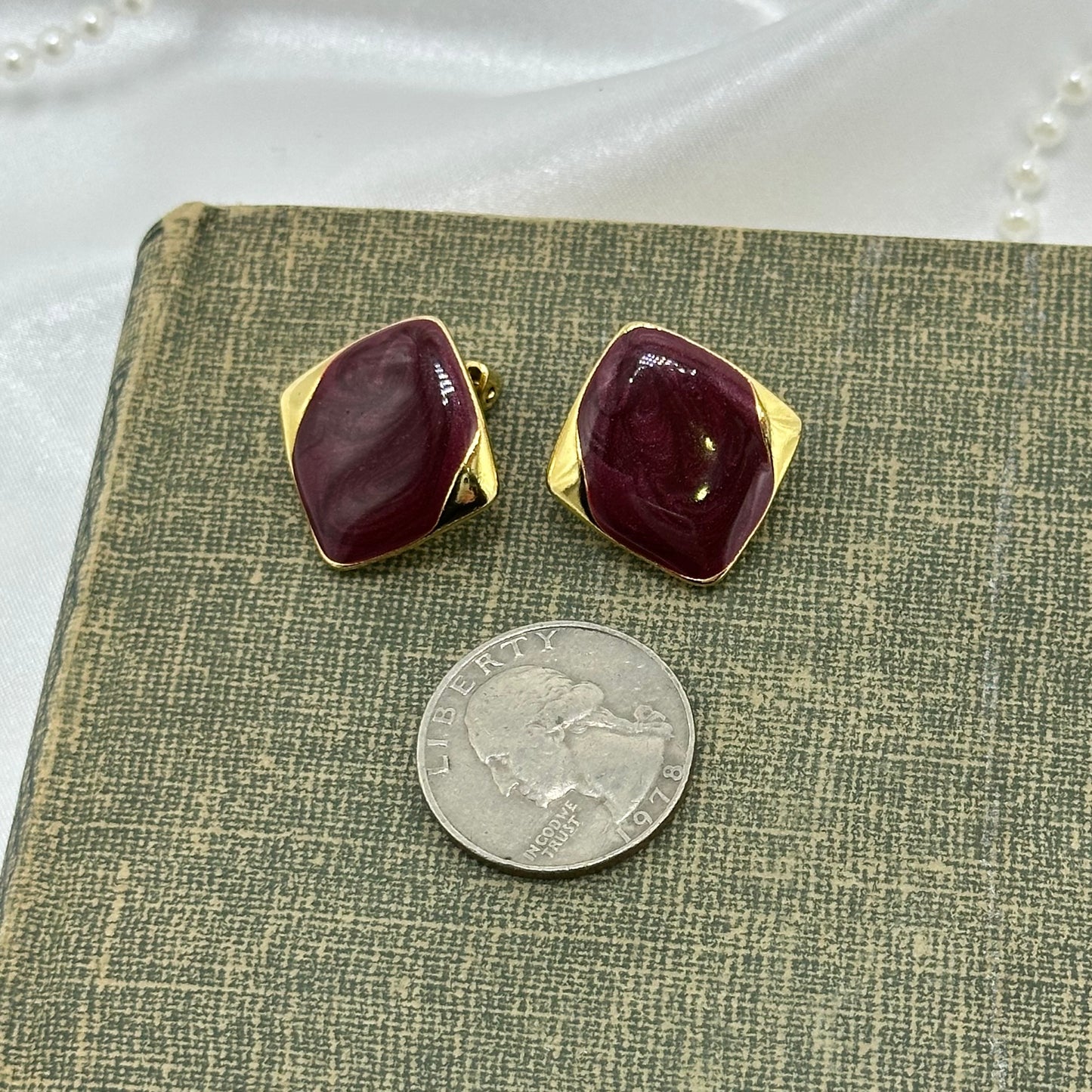 Vintage Gold and Red Clip On Earrings