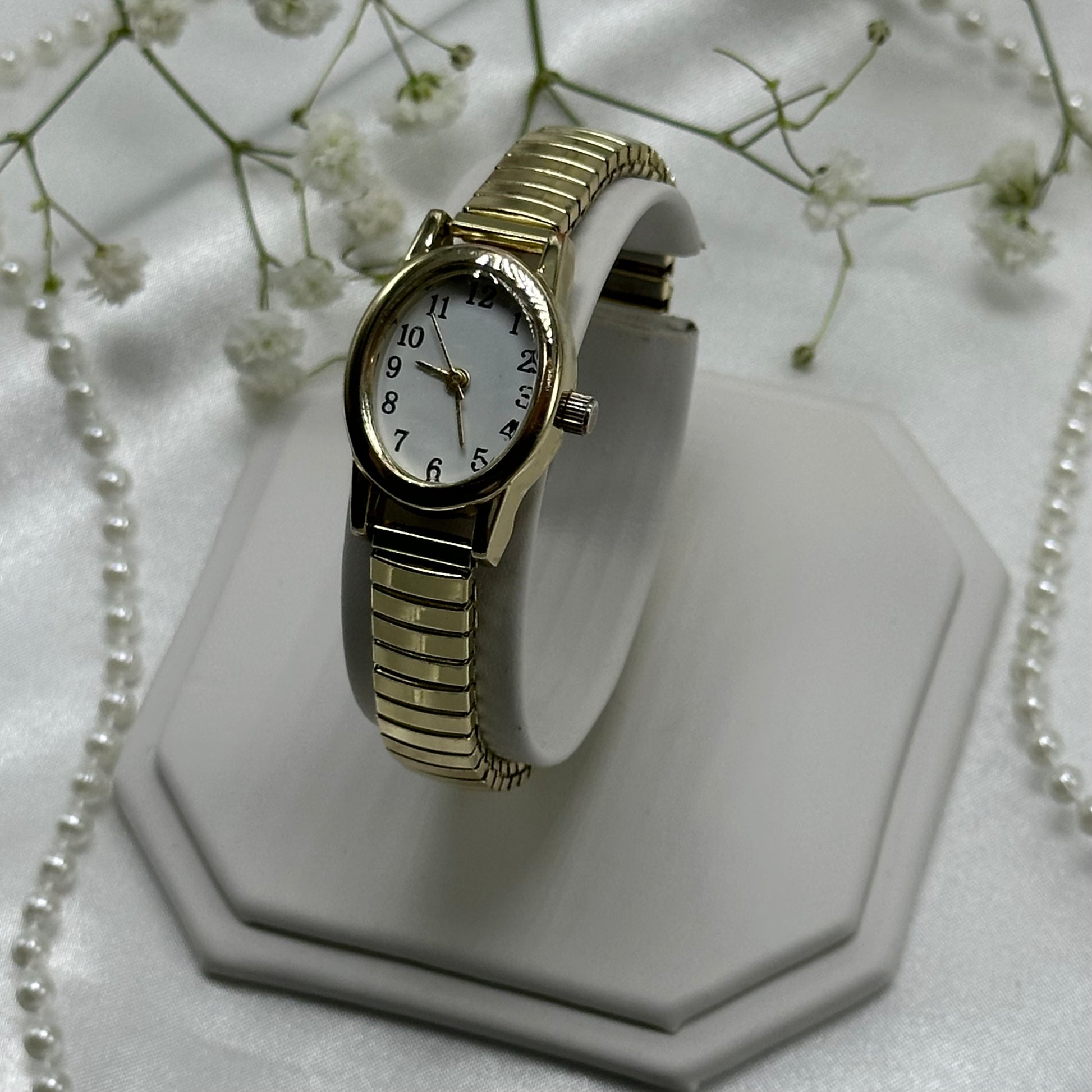 Classic Gold Oval Dial Watch