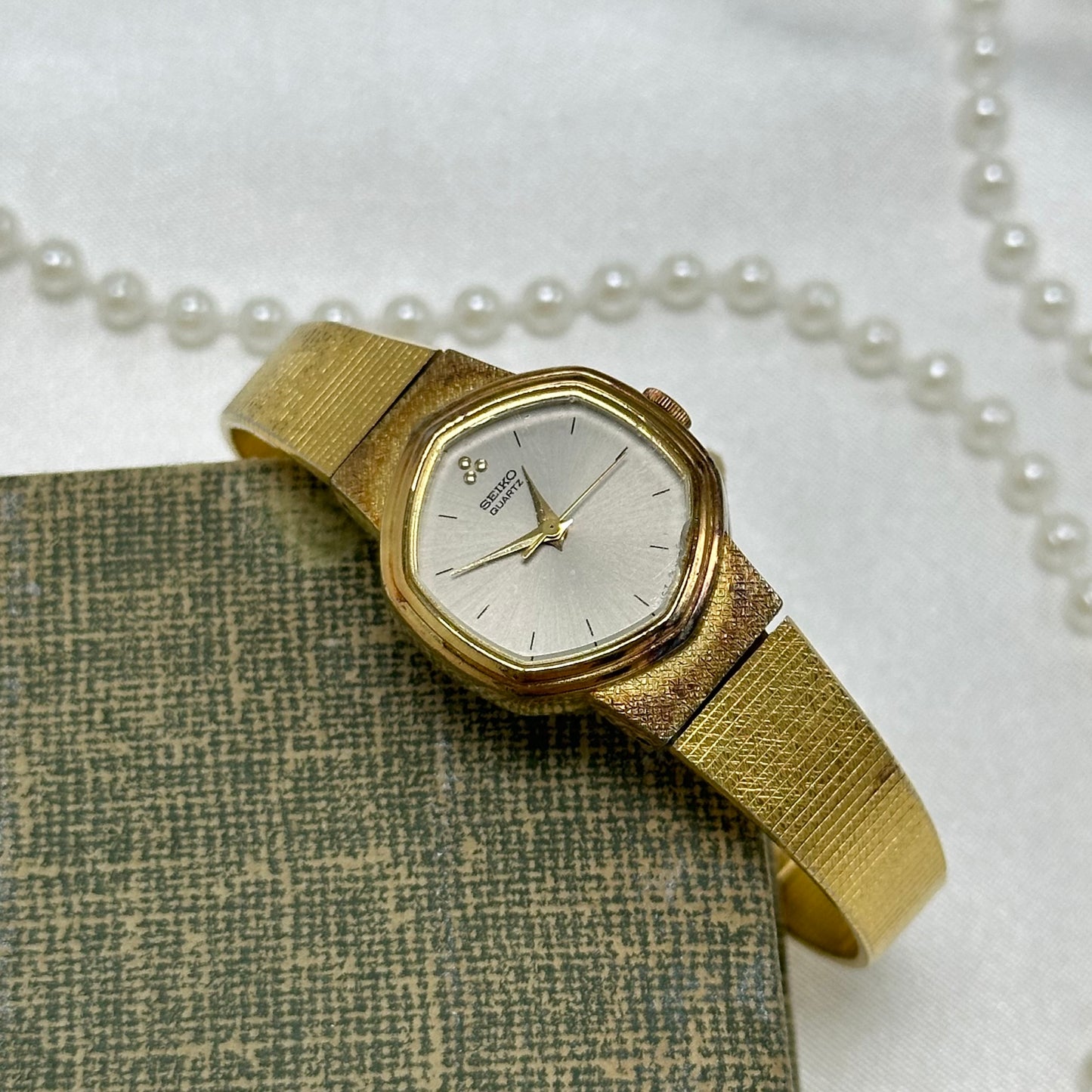 Vintage Gold Hexagon Dial Seiko Watch
