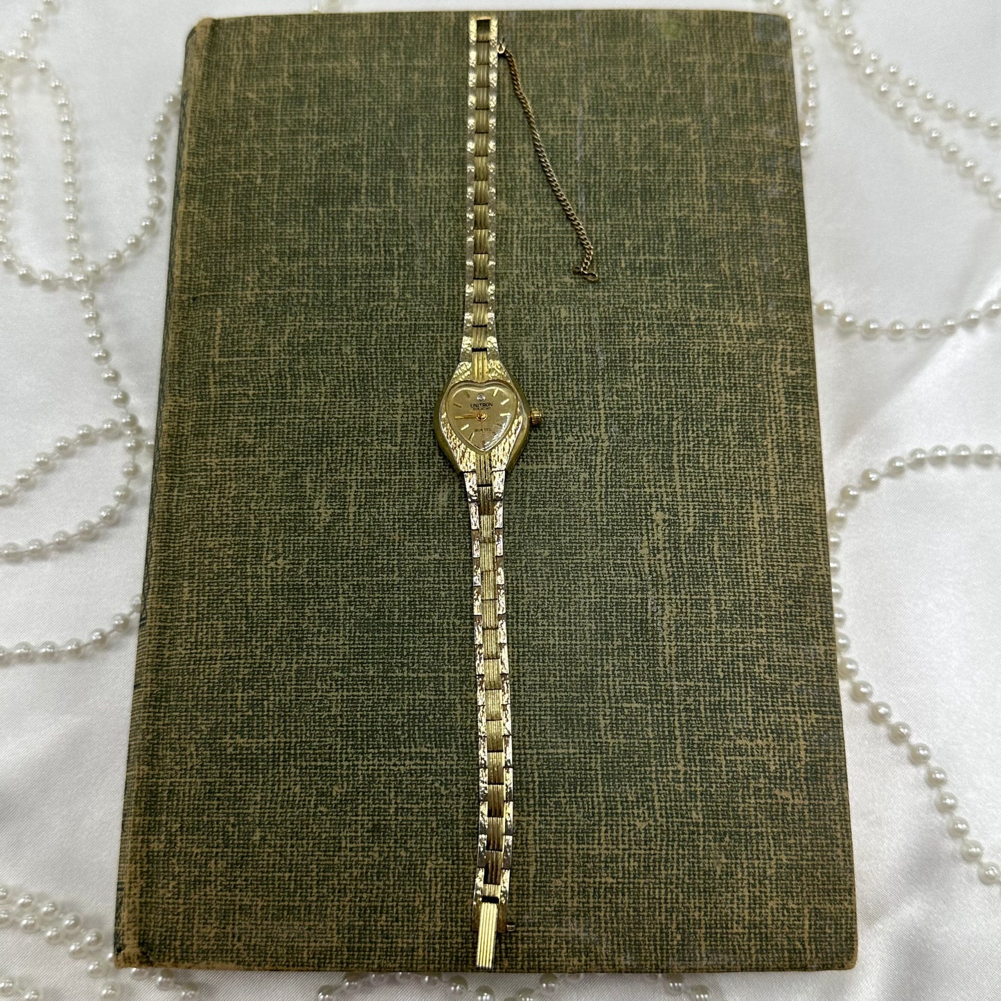Dainty Gold Heart Watch