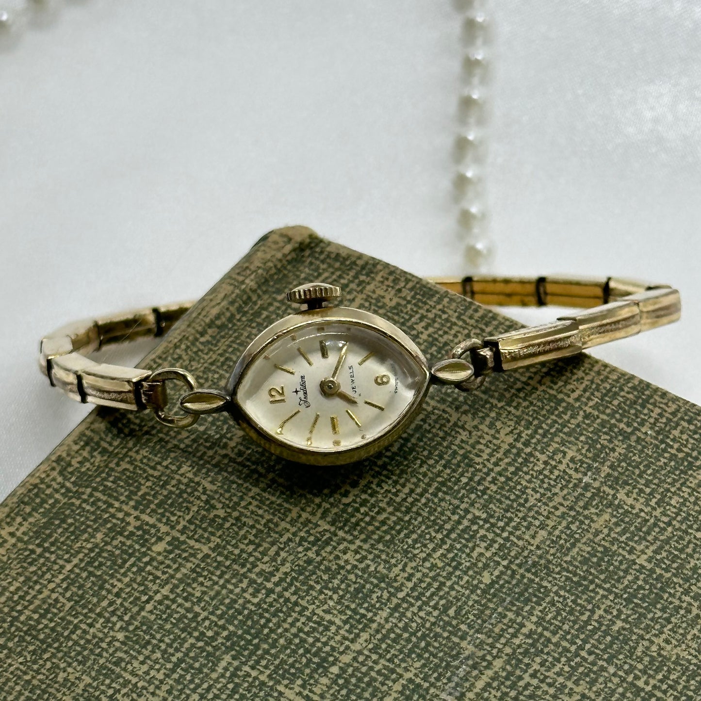 Dainty Gold Wind-Up Cocktail Watch