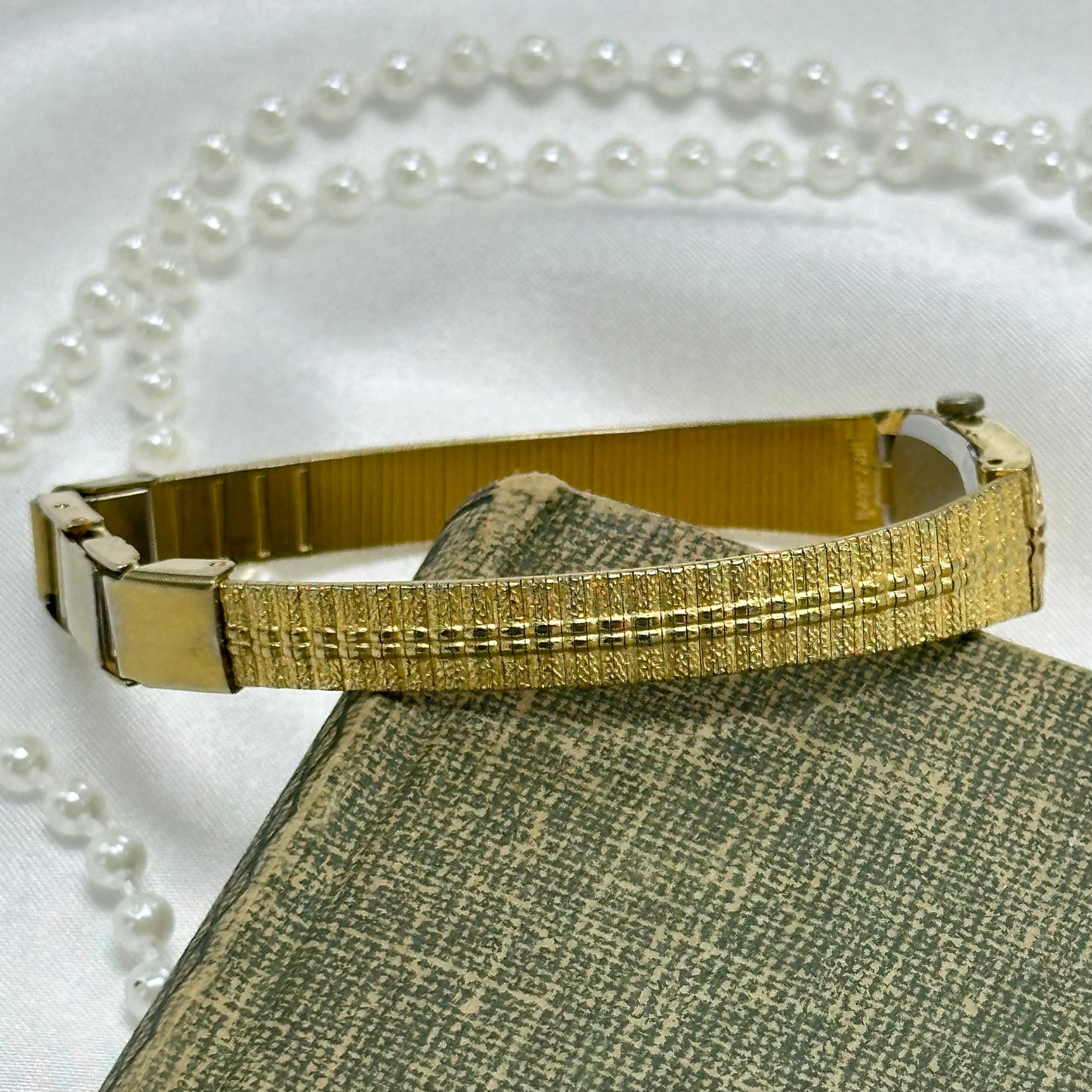Dainty Vintage Seiko Watch with Rectangle Dial
