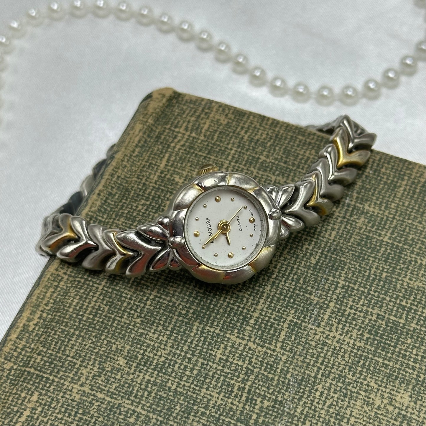 Two-Tone Round Dial Rumours Watch
