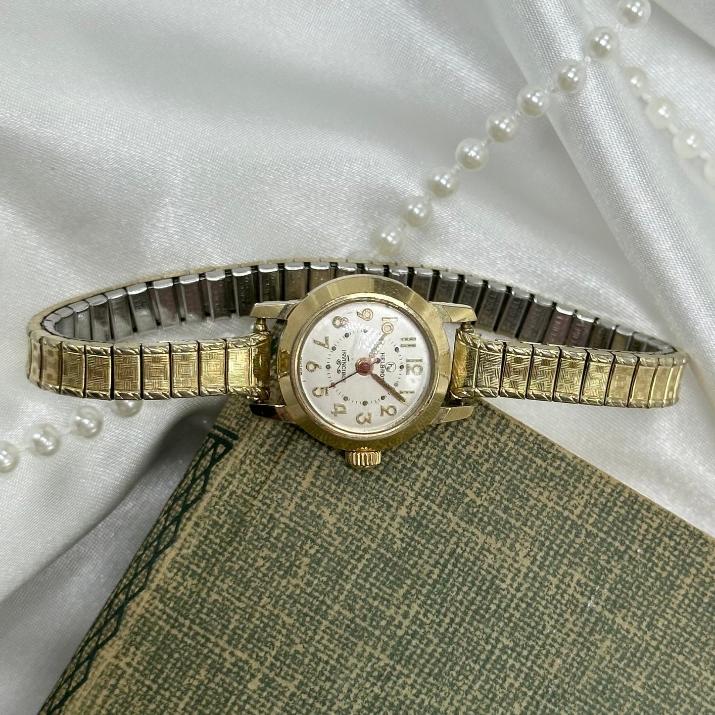 Vintage 1960's Helbros Wind-Up Watch