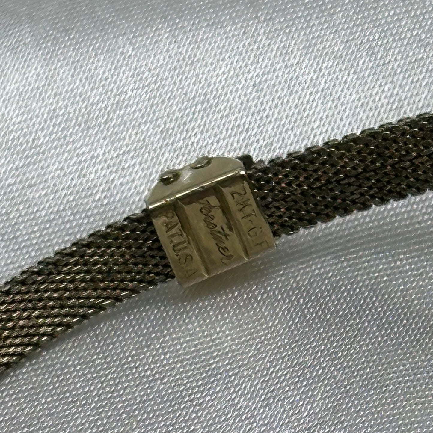 12K RGP Gold 1952 Elgin De Luxe Wind-Up Watch