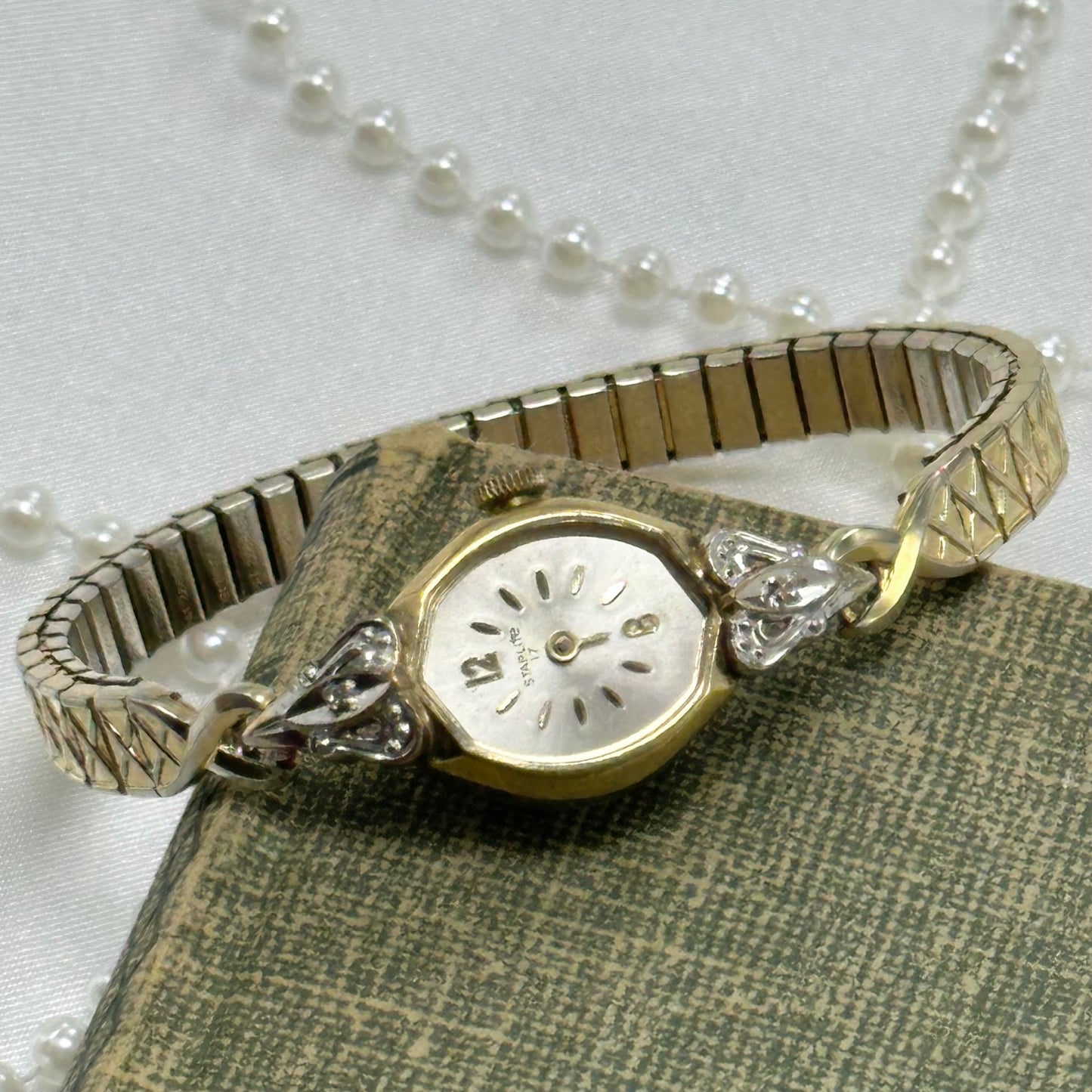 Vintage Gold Diamanté Wind-Up Watch