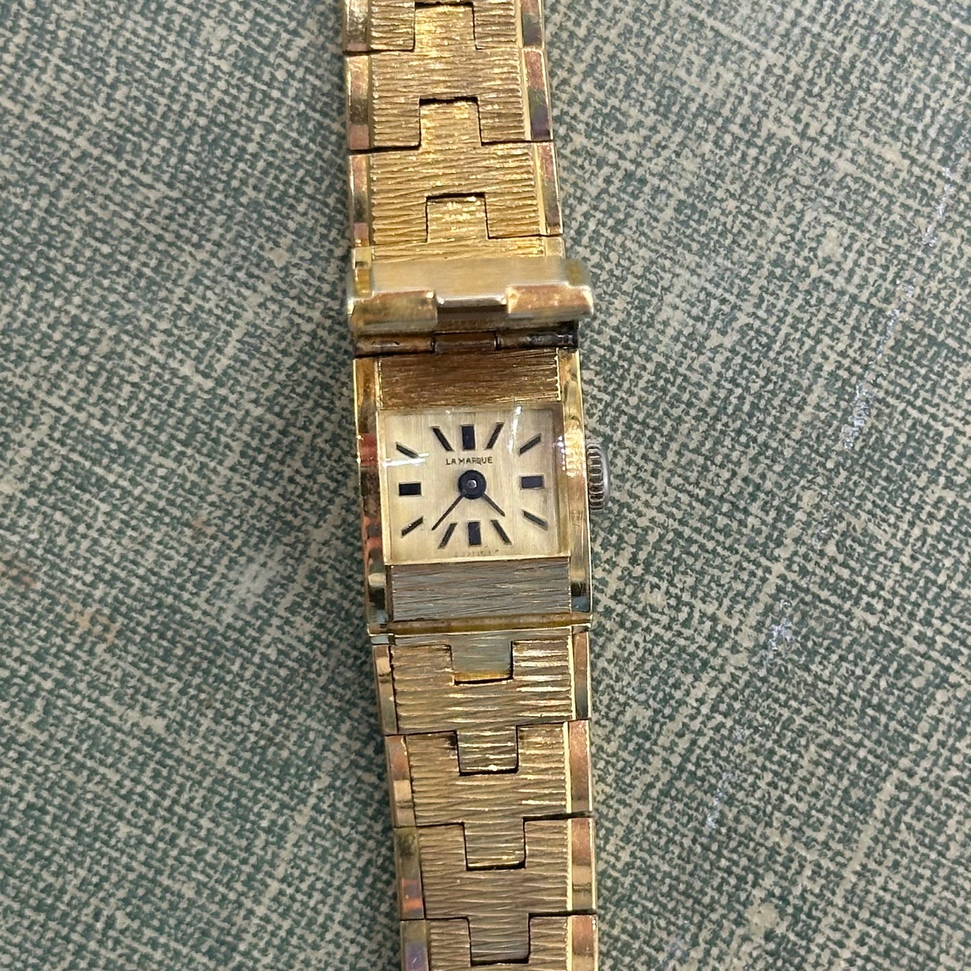 Vintage Gold La Marque Peek A Boo Watch