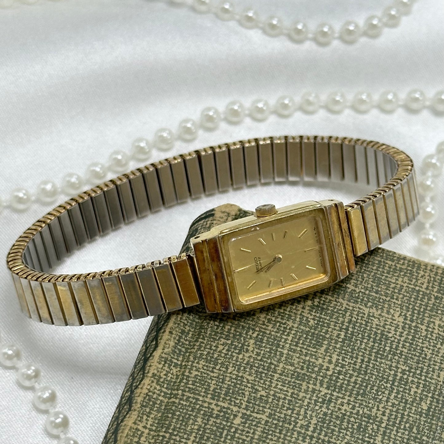 Vintage Gold Rectangle Dial Seiko Watch
