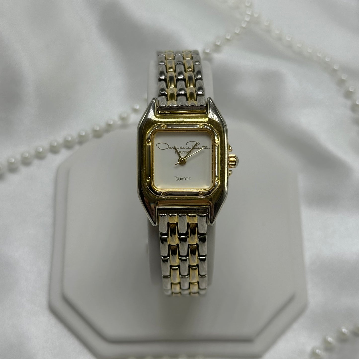 Vintage Oscar De La Renta Parfums Women's Watch