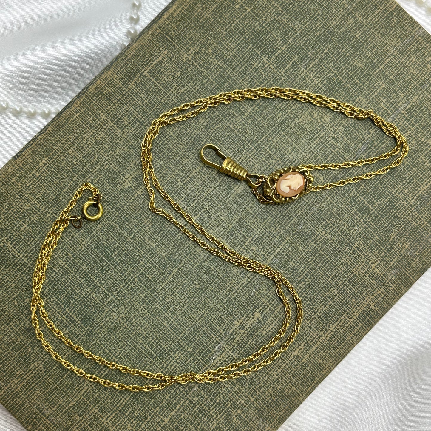 Vintage gold tone lariat necklace with cameo slide and watch hook