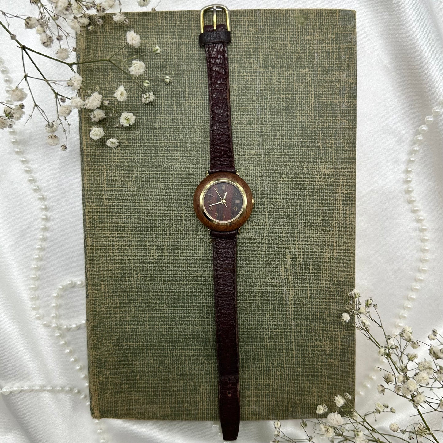 Vintage wood case watch with gold tone accents