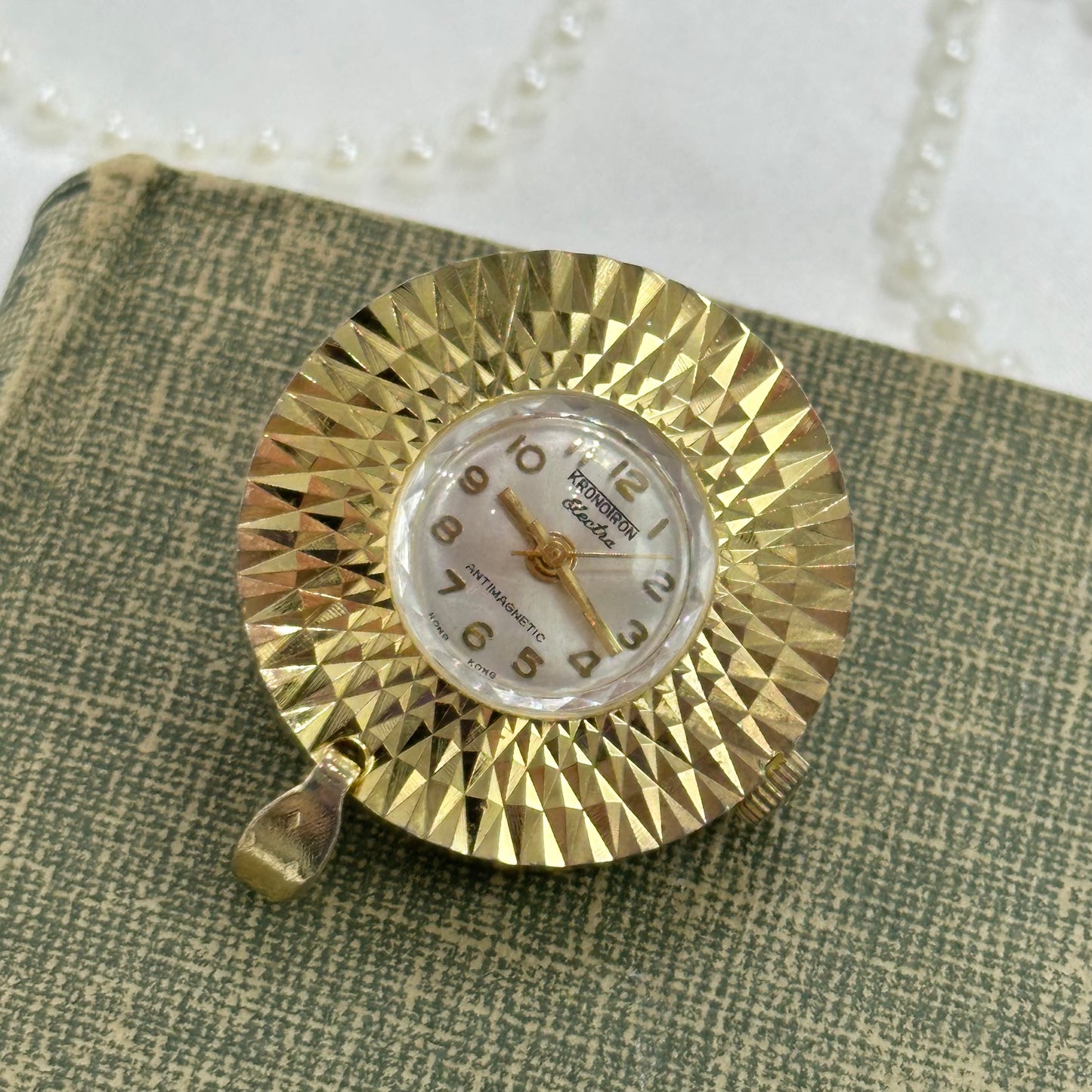 Vintage Round Gold Wind-Up Watch Pendant