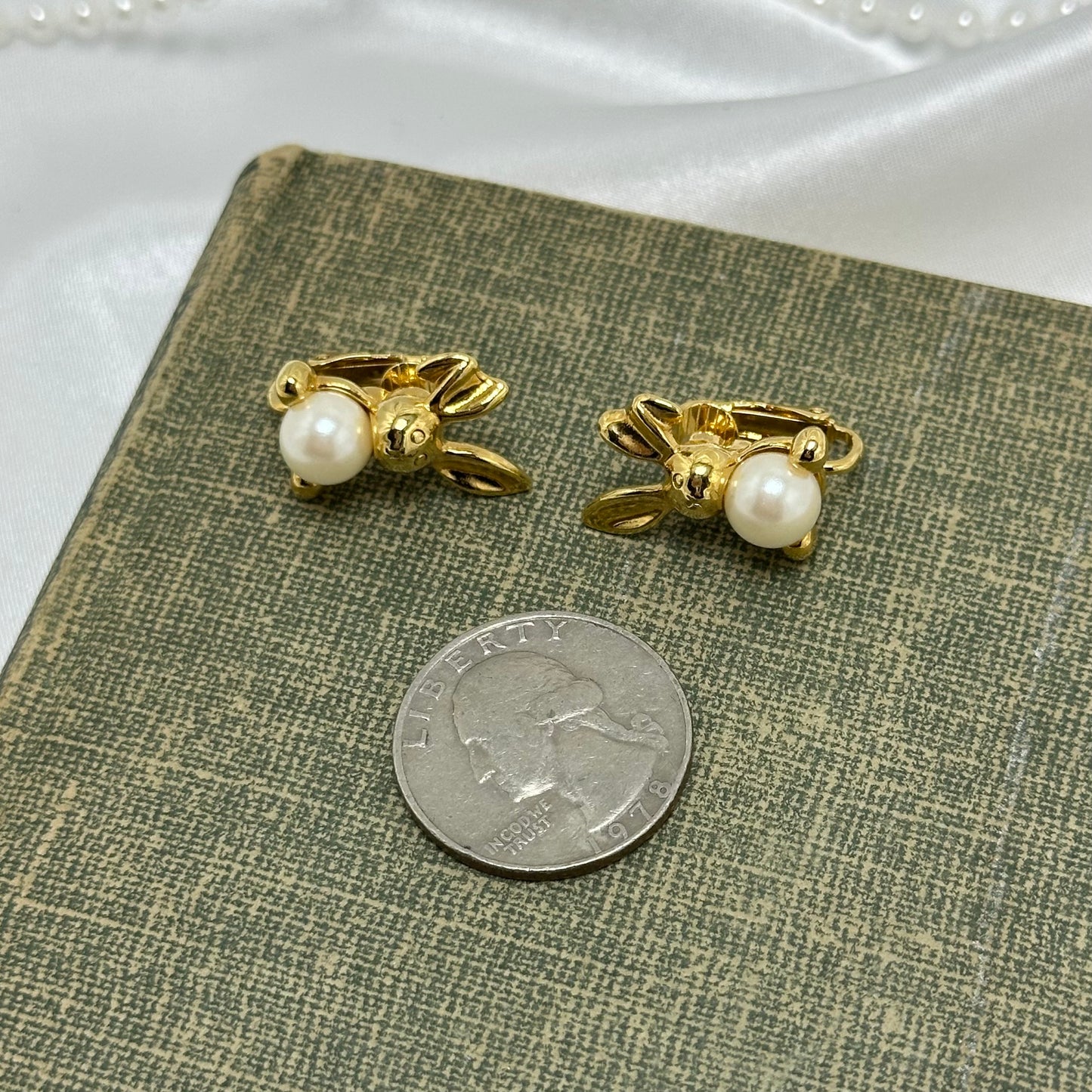 Vintage Clip On Avon Bunny Earrings with Pearls