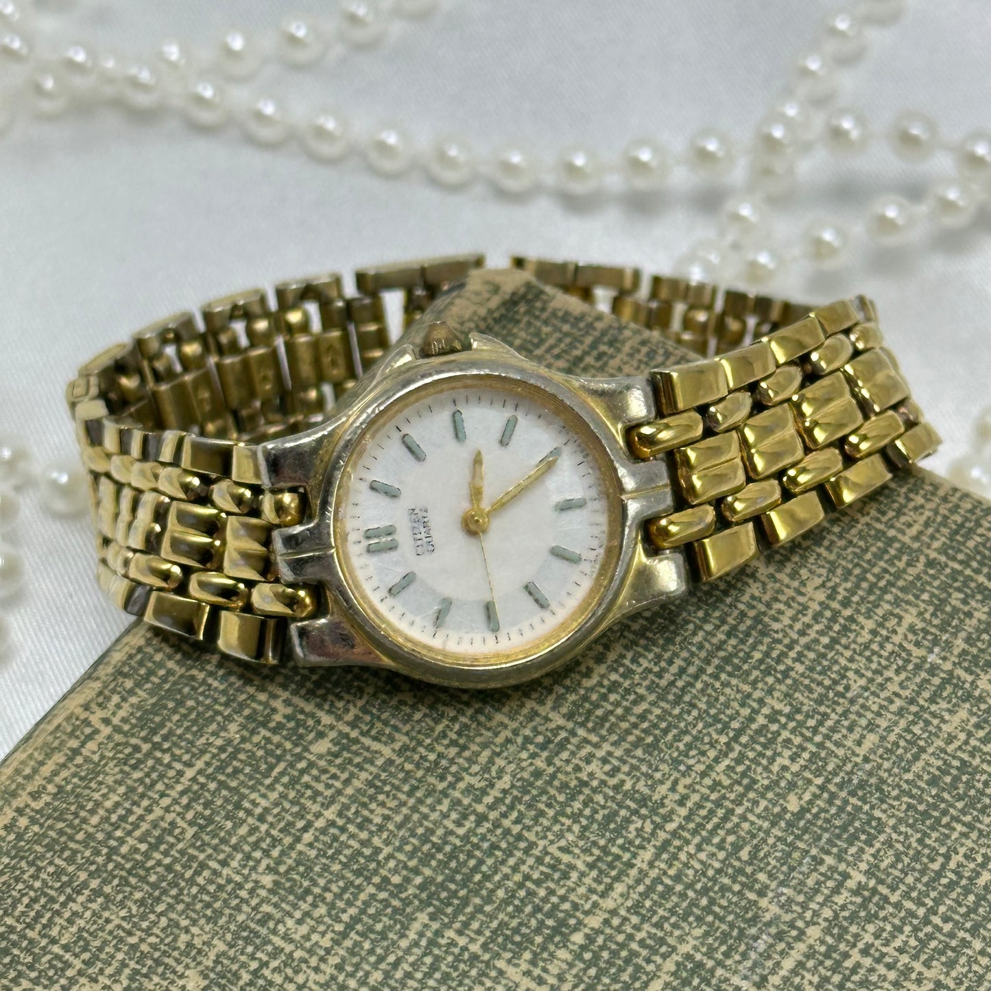 Vintage Gold Round Dial Citizen Watch
