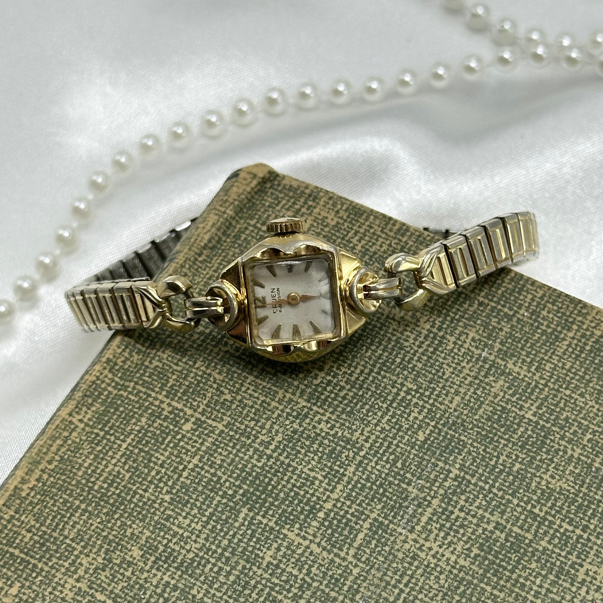 1950's Gruen Wind Up Watch