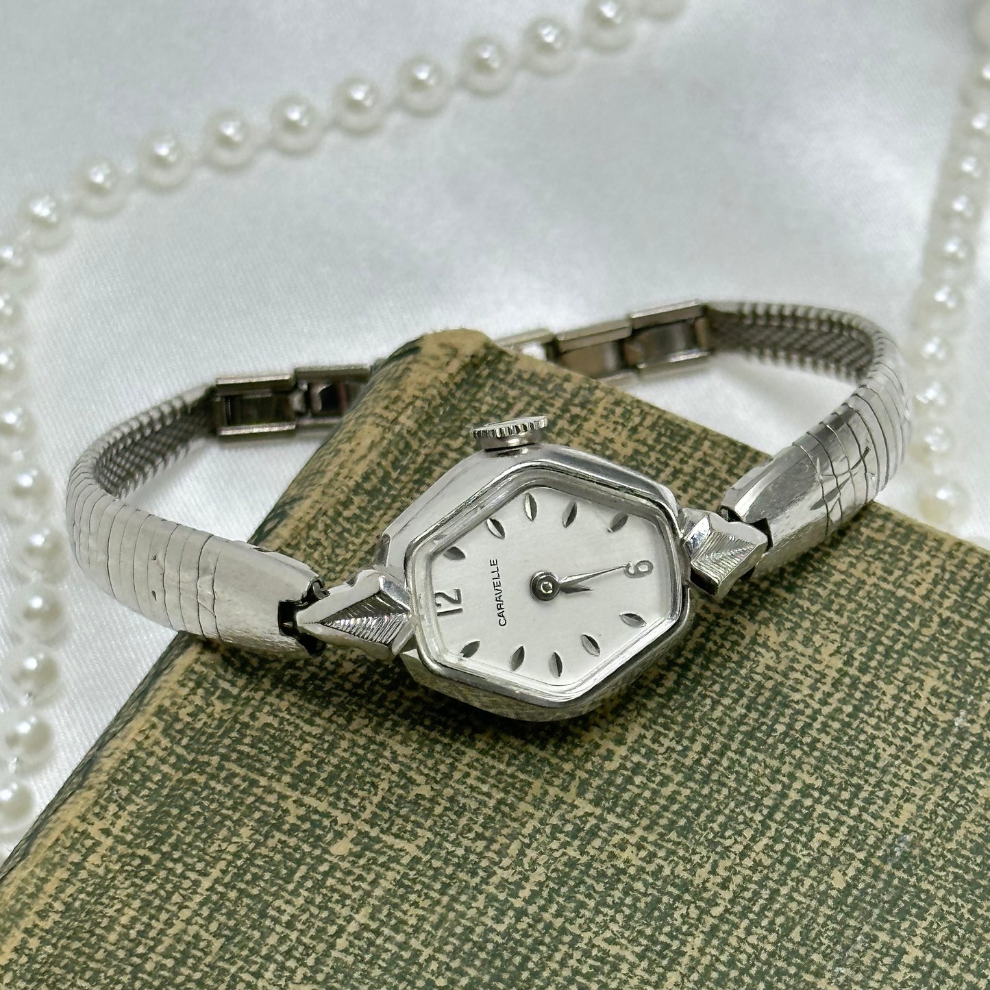 1975 Silver Wind-Up Caravelle Cocktail Watch with Detailed Band