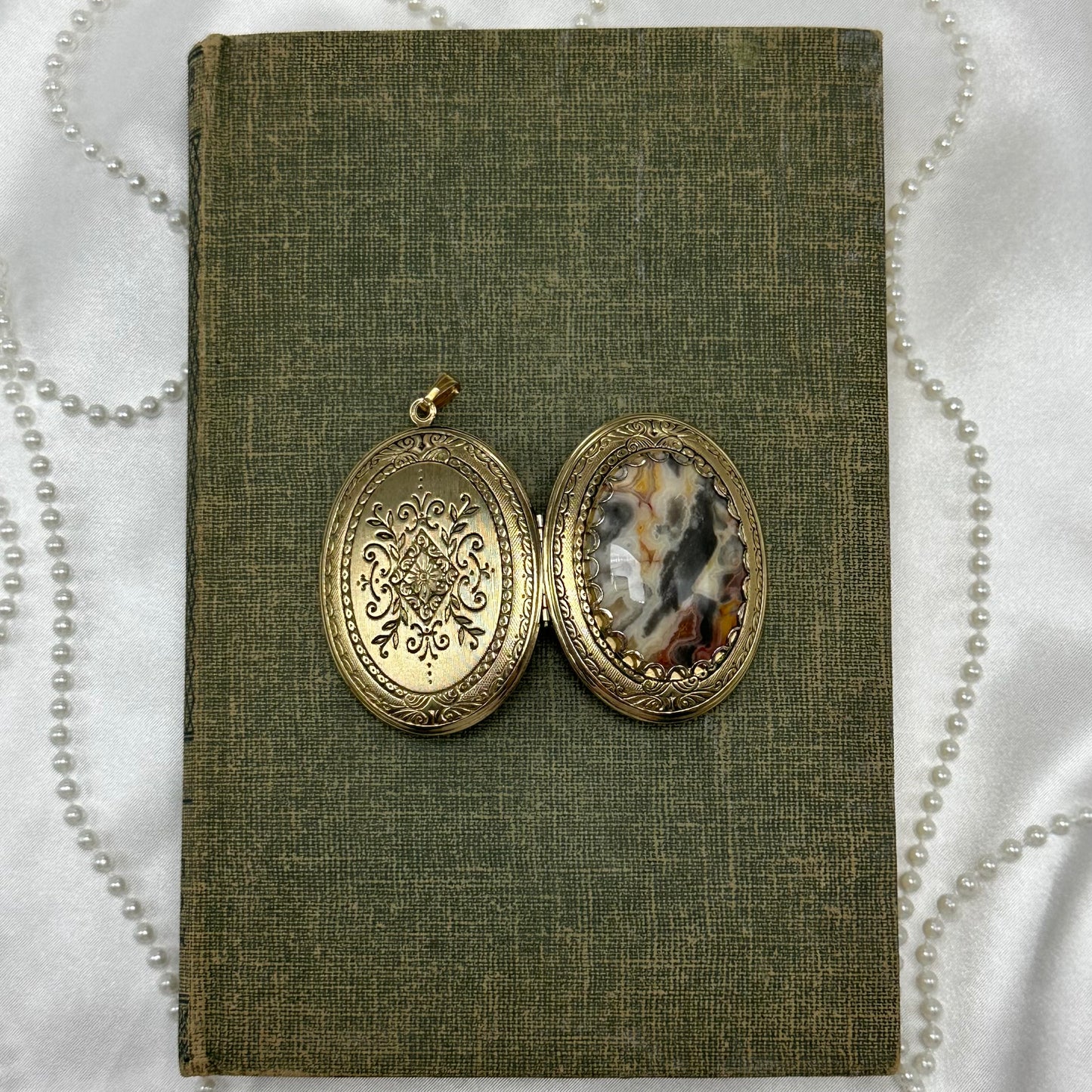 Oval Multicolor Stone Photo Locket