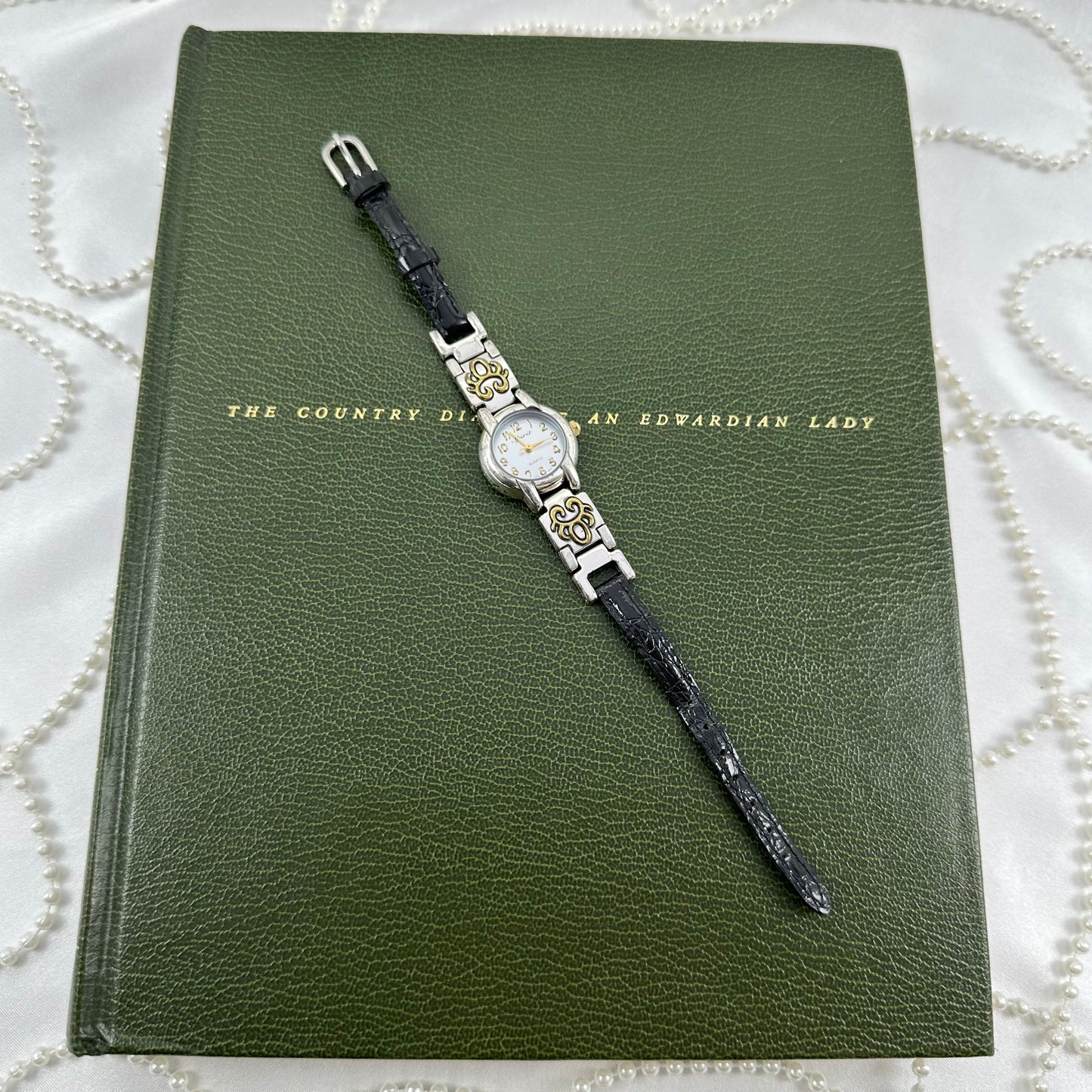 Two-Tone Round Dial Watch with Black Band