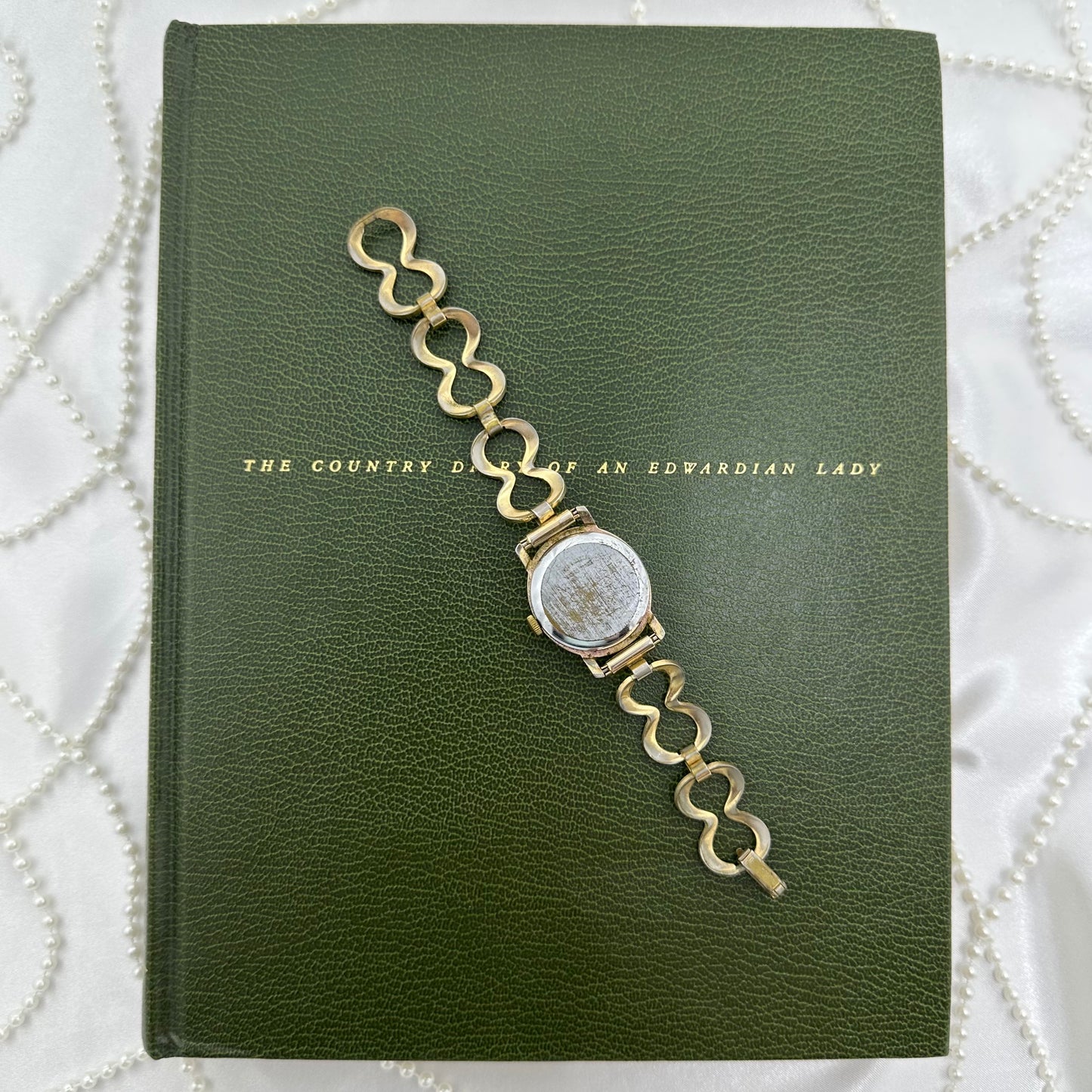 Vintage Collectable Custom Time Wind-Up Gold Watch