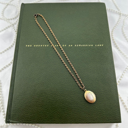 Dainty Vintage Floral Locket Necklace