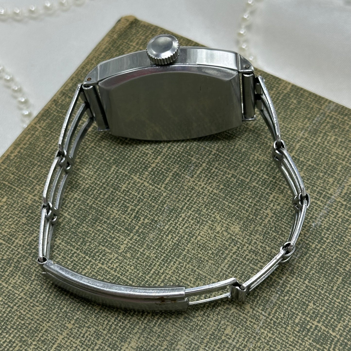 Antique 1930's Art Deco Ingraham Wrist-Fit Wind Up Watch