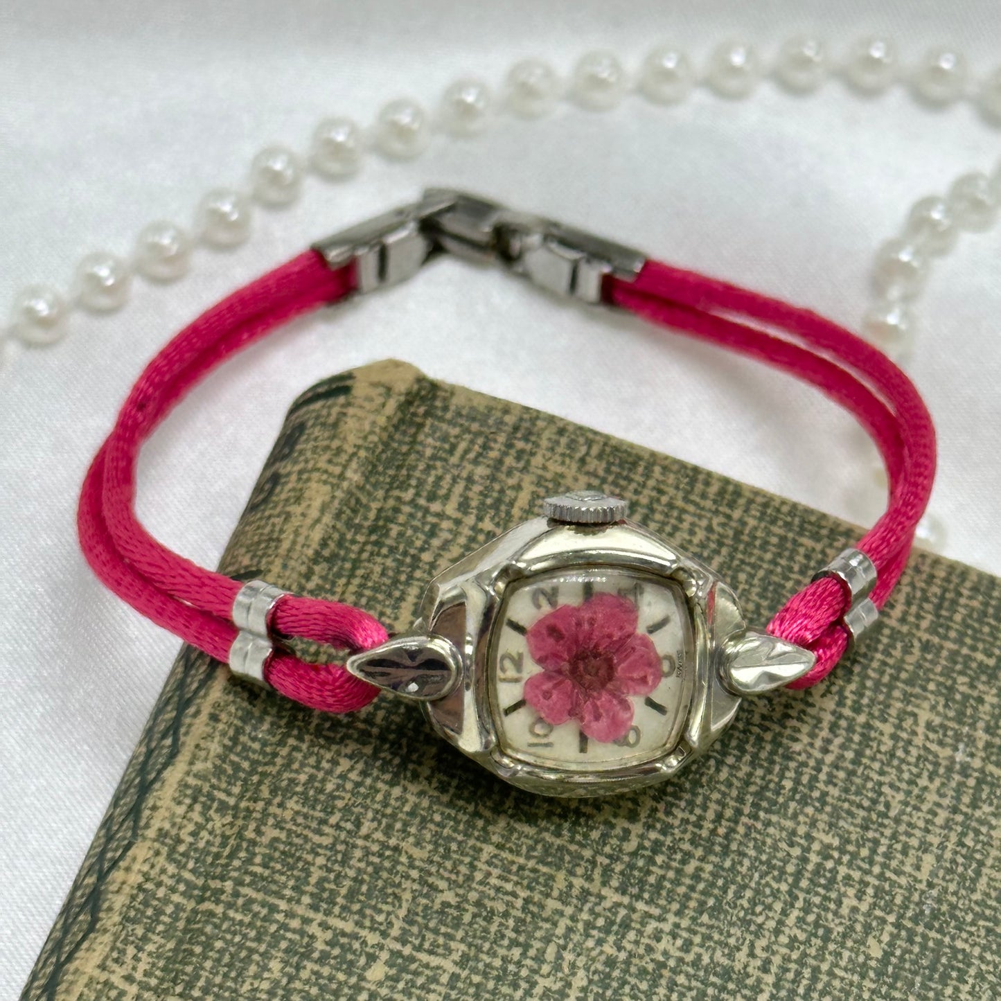 Vintage Pink Flower Watch