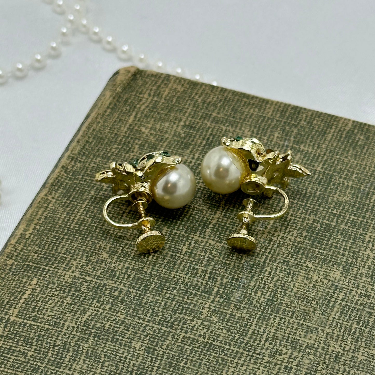 Vintage Green Rhinestone and Pearl Earrings - Screw Backs