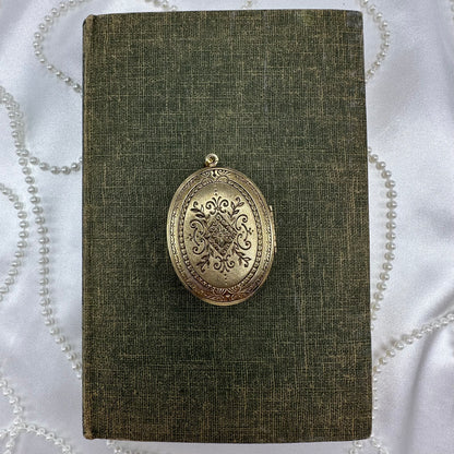 Oval Multicolor Stone Photo Locket