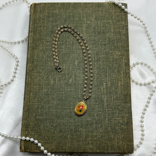 Vintage Flowers Pendant Necklace