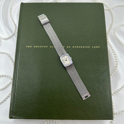 Vintage Silver Wind-Up Timex Watch with Mesh Band