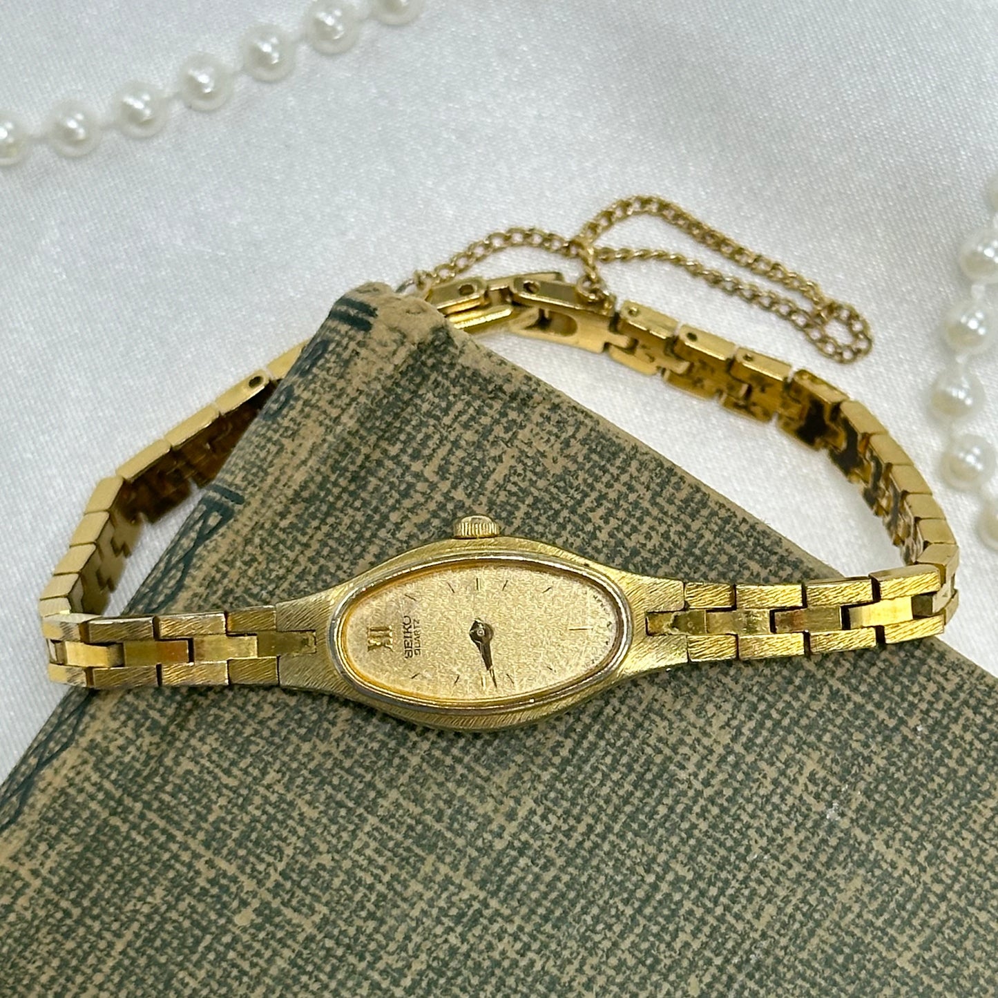 Dainty Oval Dial Seiko Watch