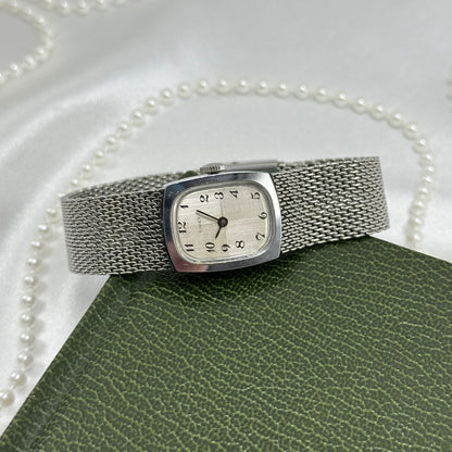 Vintage Silver Wind-Up Timex Watch with Mesh Band
